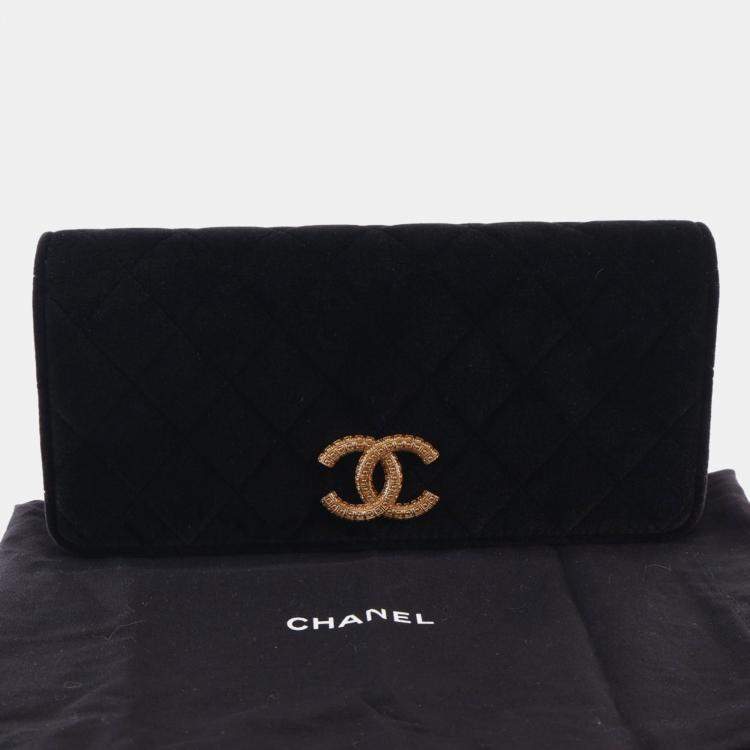 Pre Owned Chanel Small Velvet East West Clutch On Chain