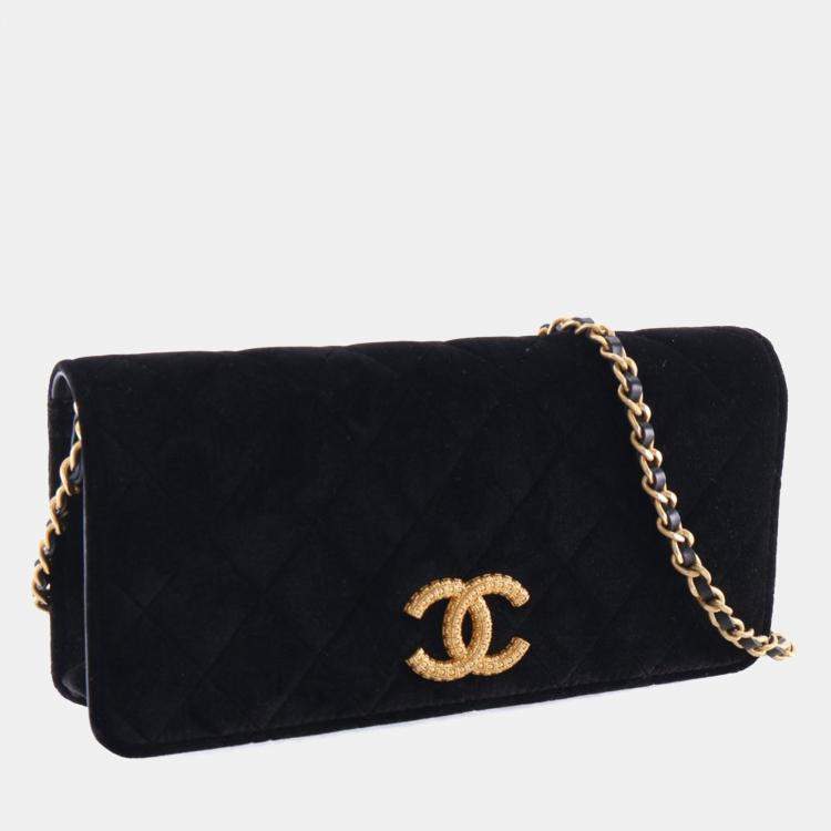 Pre Owned Chanel Small Velvet East West Clutch On Chain