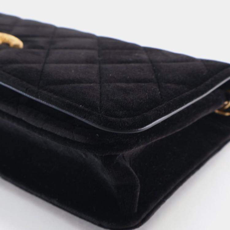 Pre Owned Chanel Small Velvet East West Clutch On Chain