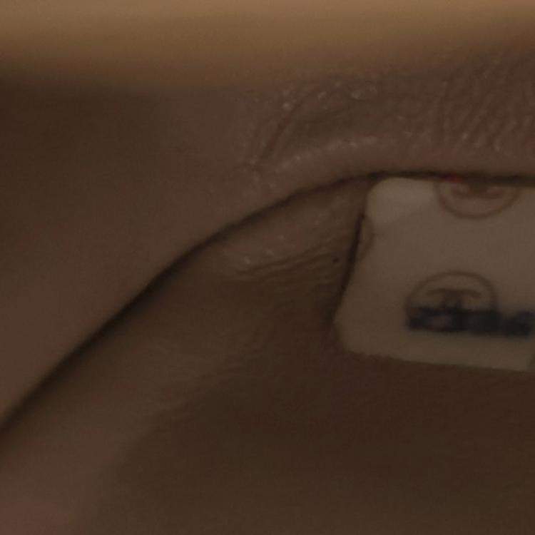 Pre Owned Chanel Vintage Small Lambskin Square Classic Flap Bag