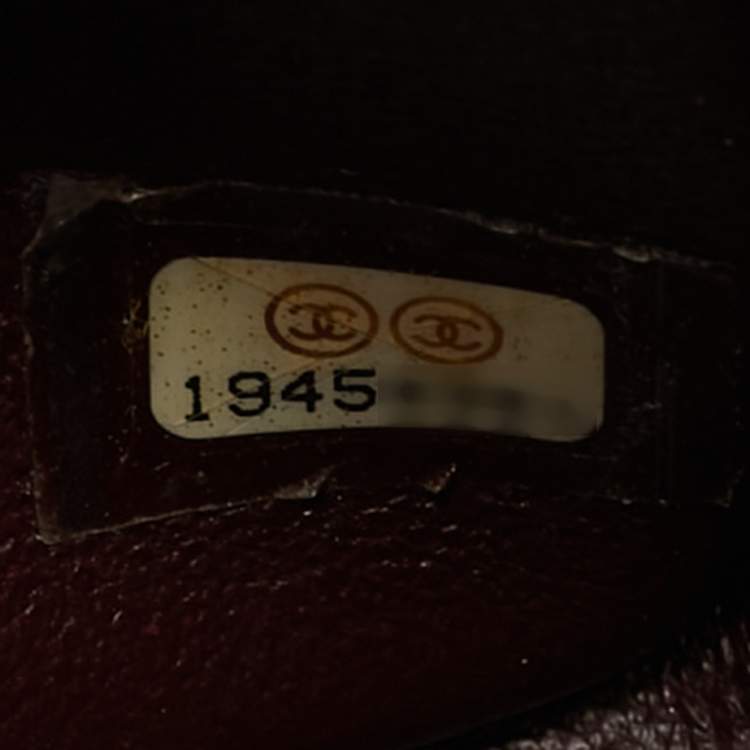 مملوكة مسبقًا Chanel Classic Double Flap Jumbo Black Quilted Caviar Leather Bag