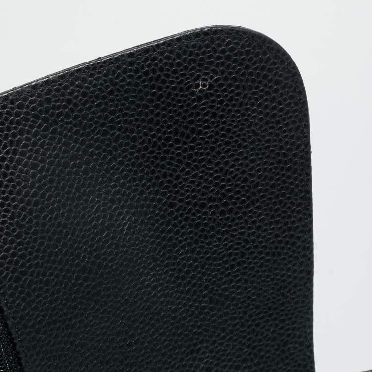 مملوكة مسبقًا Chanel Classic Double Flap Jumbo Black Quilted Caviar Leather Bag