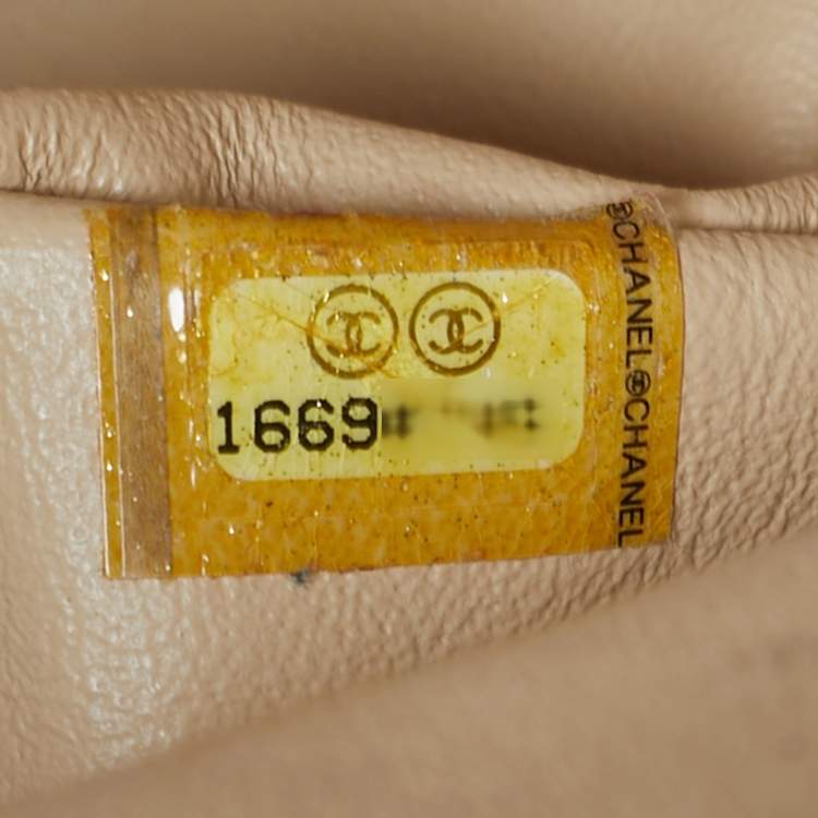 Pre Owned Chanel Classic Double Flap Jumbo Beige Quilted Caviar Leather Bag