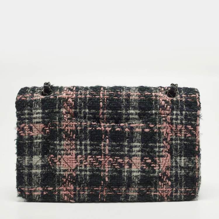 Pre Owned Chanel Classic Double Flap Medium Multicolor Tweed Shoulder Bag