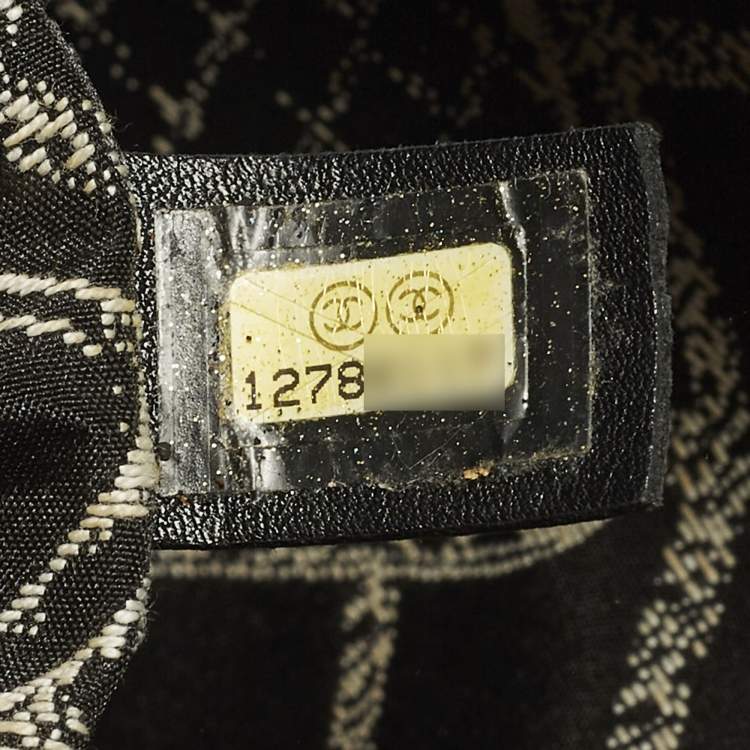 Pre Owned Chanel 31 Rue Cambon Black Leather Tote