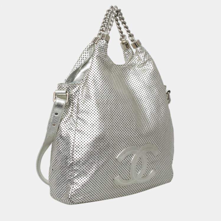 Pre Owned Chanel Roddeo Drive Medium Silver Leather Hobo Perforated Bag