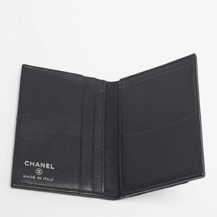 Pre Owned Chanel CC Black Quilted Leather Bifold Card Holder