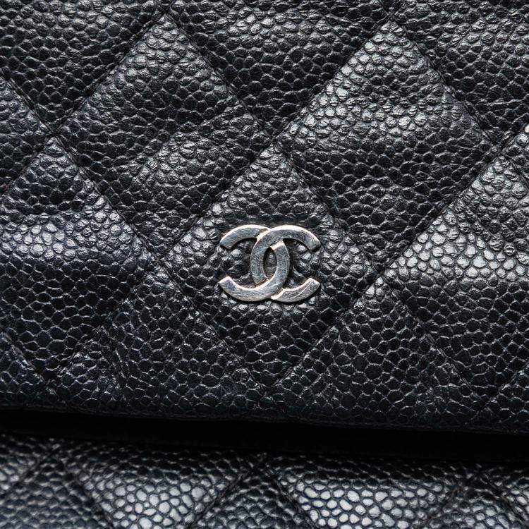 Pre Owned Chanel Black Quilted Caviar CC Beauty Foldover Clutch