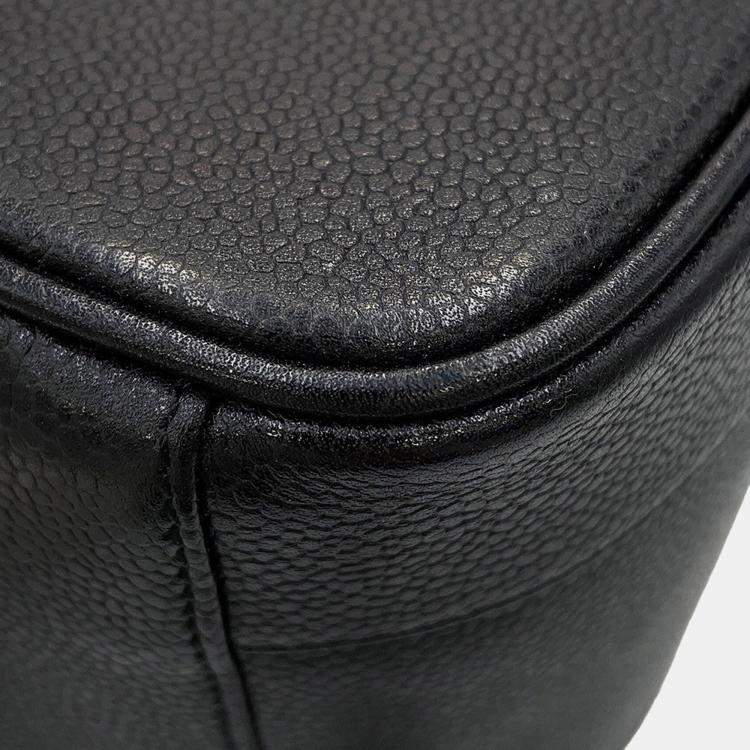 Pre Owned Chanel Cc Logo Vanity Bag Black Caviar Leather