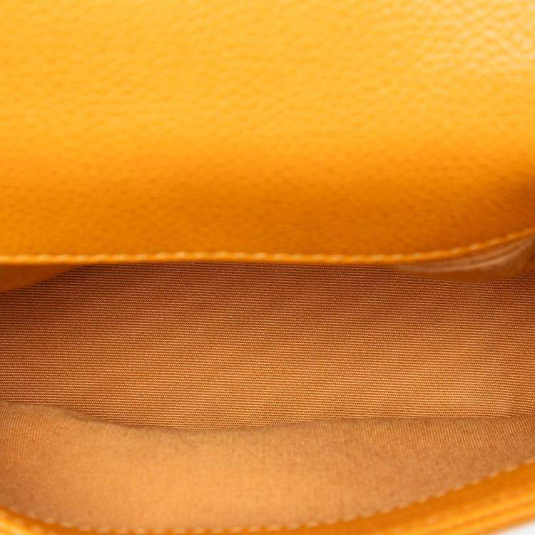 مملوكة مسبقًا Chanel Orange Mini Quilted Caviar Carry Around Flap