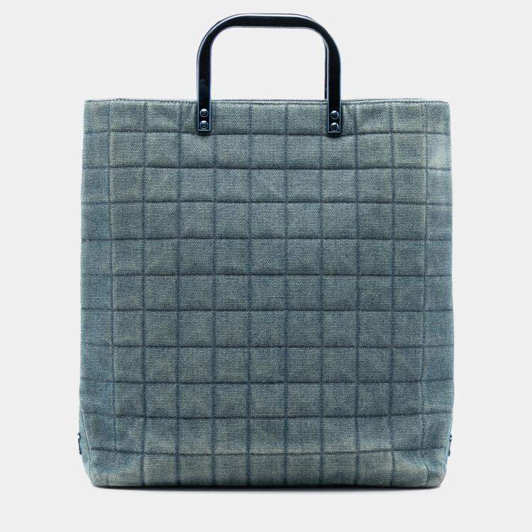 Pre Owned Chanel Blue CC Chocolate Bar Denim Tote