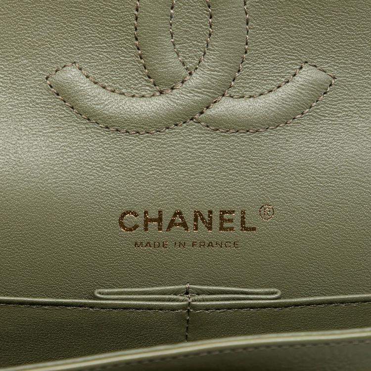 Pre Owned Chanel Green Medium Classic Chevron Lambskin Double Flap