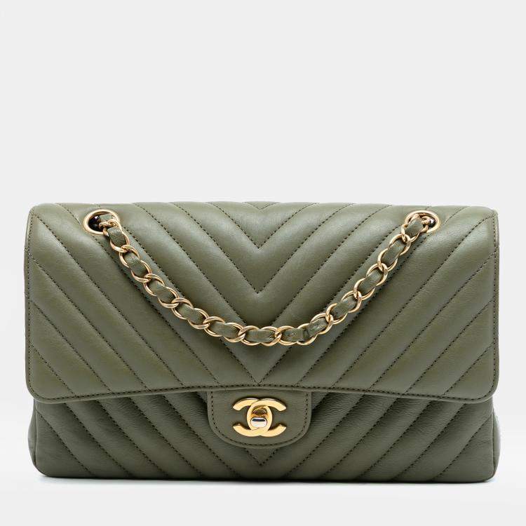 Pre Owned Chanel Green Medium Classic Chevron Lambskin Double Flap