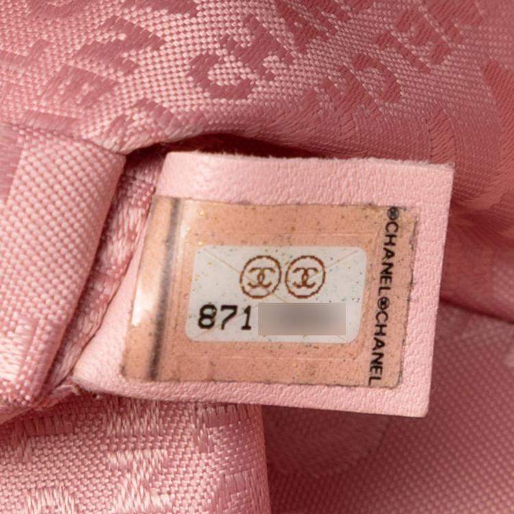 Pre Owned Chanel Pink Stitched Lambskin Logo Flap