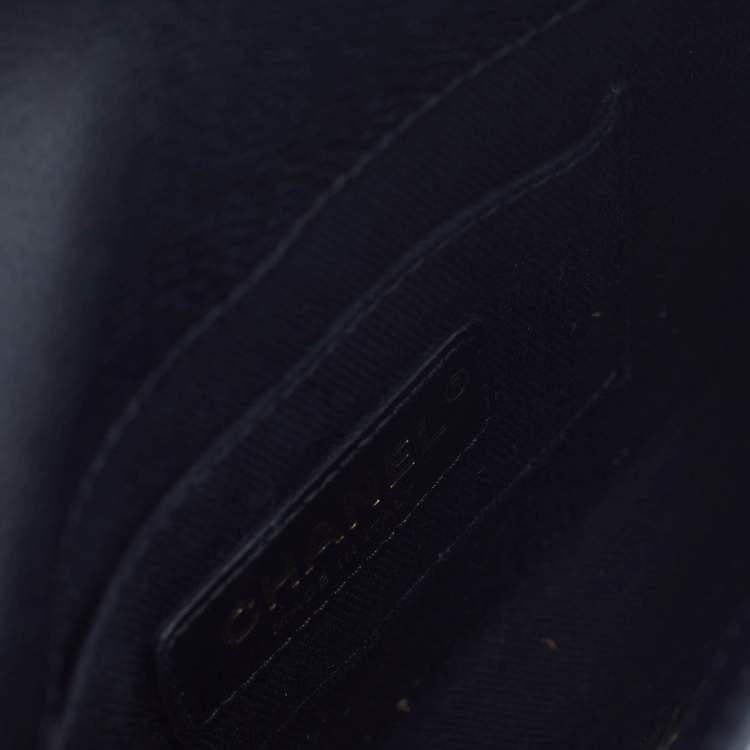 Pre Owned Chanel CC Curved Black Leather Flap Crossbody Bag