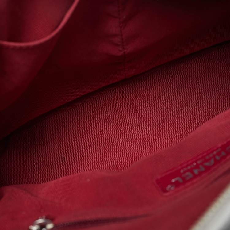 Pre Owned Chanel Gabrielle Medium White/Black Quilted Aged Leather Hobo