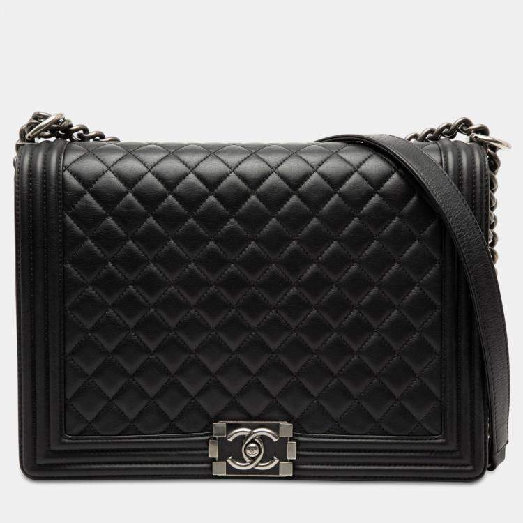 Pre Owned Chanel Black Large Quilted Lambskin Boy Flap