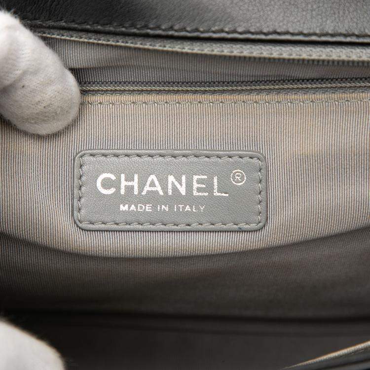 Pre Owned Chanel Black Large Quilted Lambskin Boy Flap