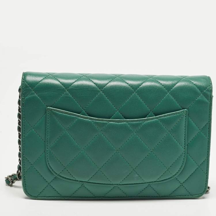 Pre Owned Chanel Classic CC Green Quilted Leather Wallet On Chain
