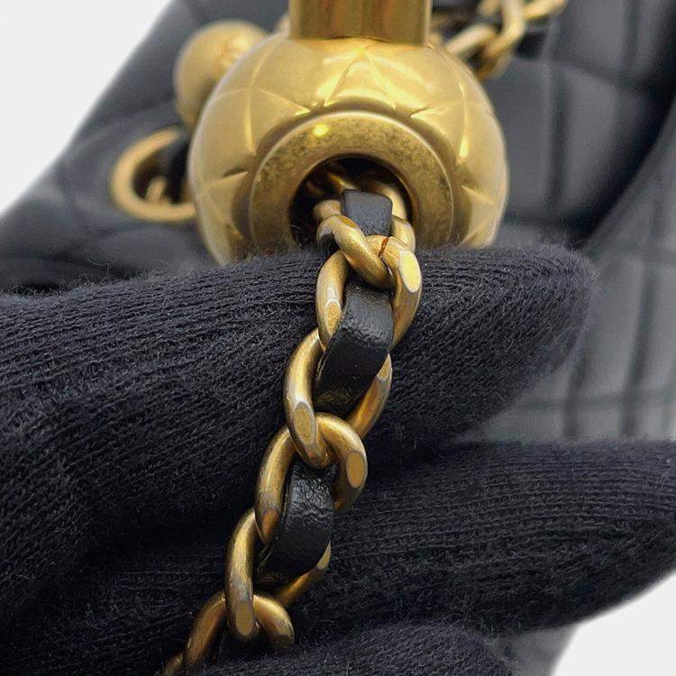 مملوكة مسبقًا Chanel Mini Matelasse Single Flap Cocoball Chain shoulder Bag Black Lambskin Size Mini