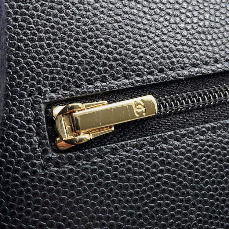 Pre Owned Chanel Matelasse Chain Wallet Black Caviar Leather