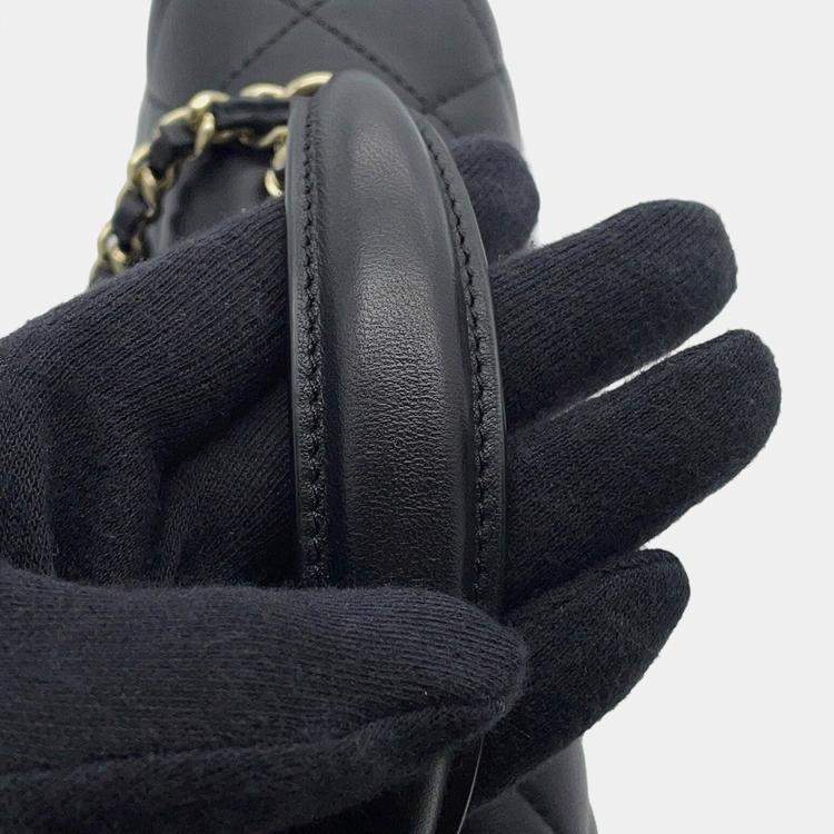 مملوكة مسبقًا Chanel Matelasse Top Handle Mini Flap Bag Black Lambskin Size 20