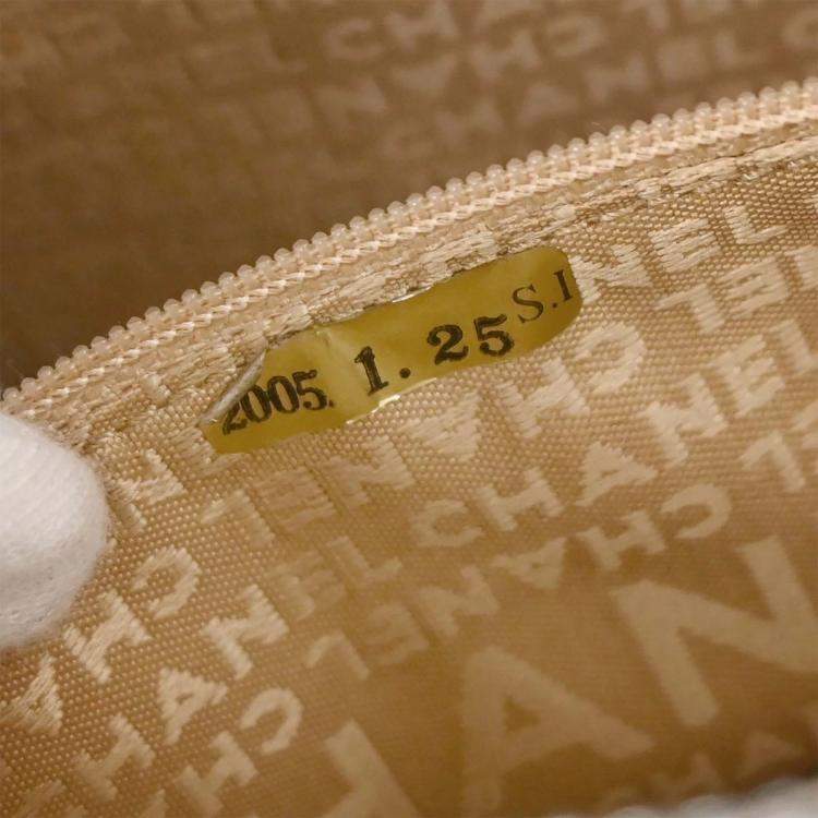 Pre Owned Chanel Silver Calfskin Fringe Handbag