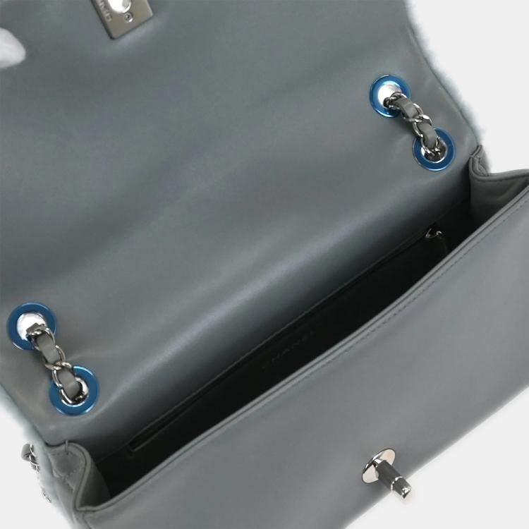 مملوكة مسبقًا Chanel Light Blue Wool No.5 Turnlock Full Flap Shoulder Bag