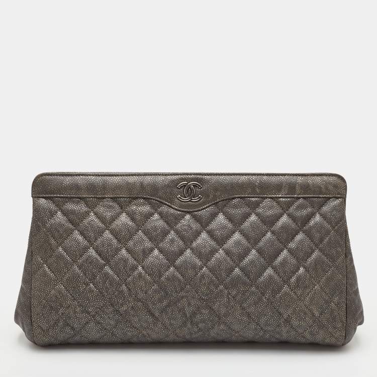 Pre Owned Chanel In Story Grey Quilted Caviar Leather Clutch