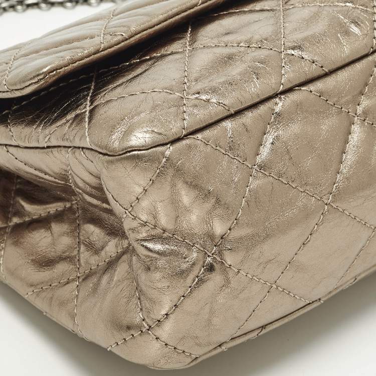 Pre Owned Chanel Reissue 2.55 Classic 228 Flap Metallic Quilted Leather Bag