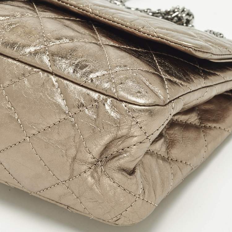 Pre Owned Chanel Reissue 2.55 Classic 228 Flap Metallic Quilted Leather Bag