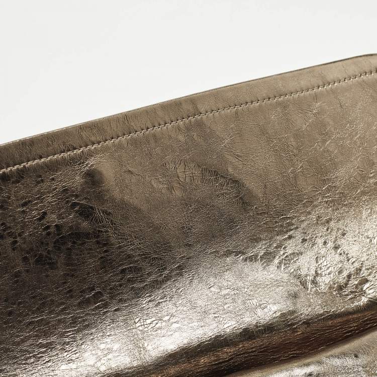 Pre Owned Chanel Reissue 2.55 Classic 228 Flap Metallic Quilted Leather Bag