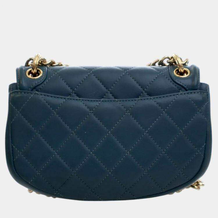 مملوكة مسبقًا Chanel Blue Mini Quilted Calfskin Underline Flap