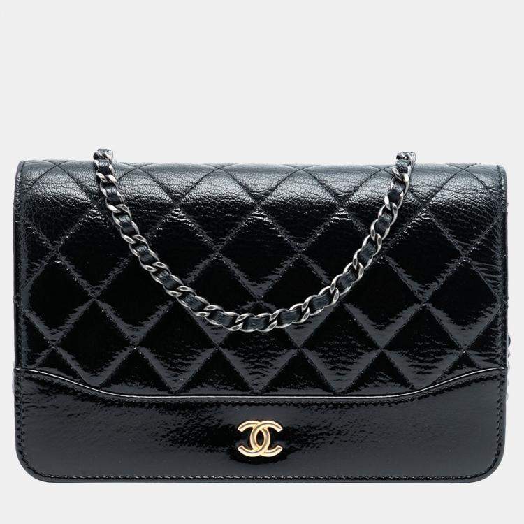 مملوكة مسبقًا Chanel Black CC Quilted Patent Aged Calfskin Gabrielle Wallet On Chain