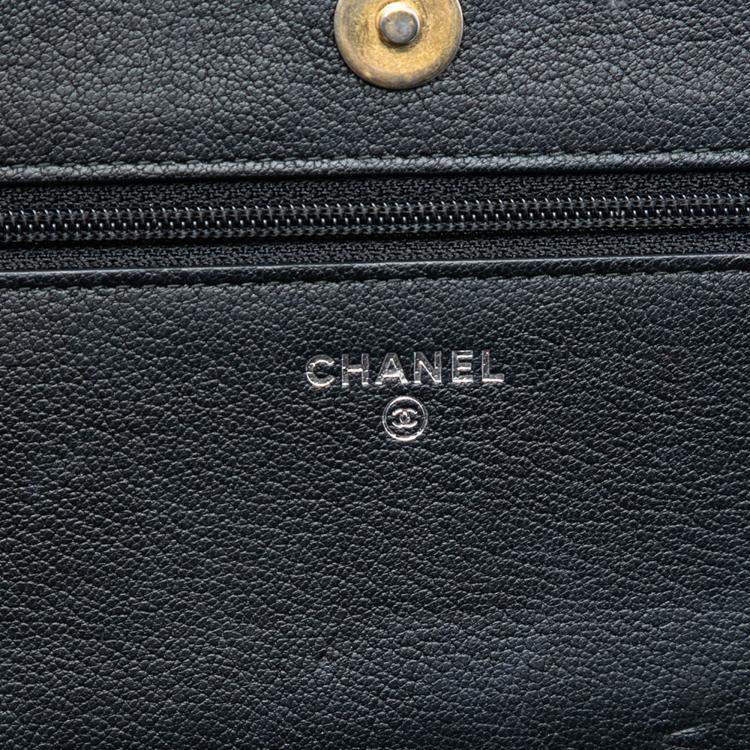 مملوكة مسبقًا Chanel Black CC Quilted Patent Aged Calfskin Gabrielle Wallet On Chain