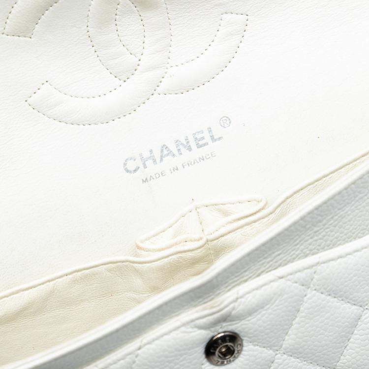 Pre Owned Chanel White Medium Classic Caviar Double Flap