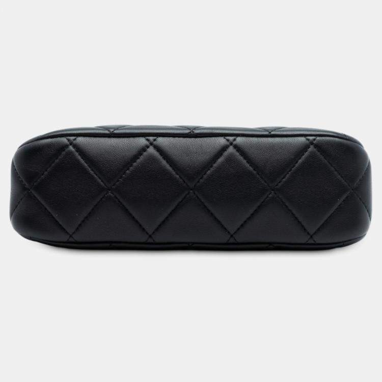 Pre Owned Chanel Black CC Quilted Lambskin Chain Shoulder Bag