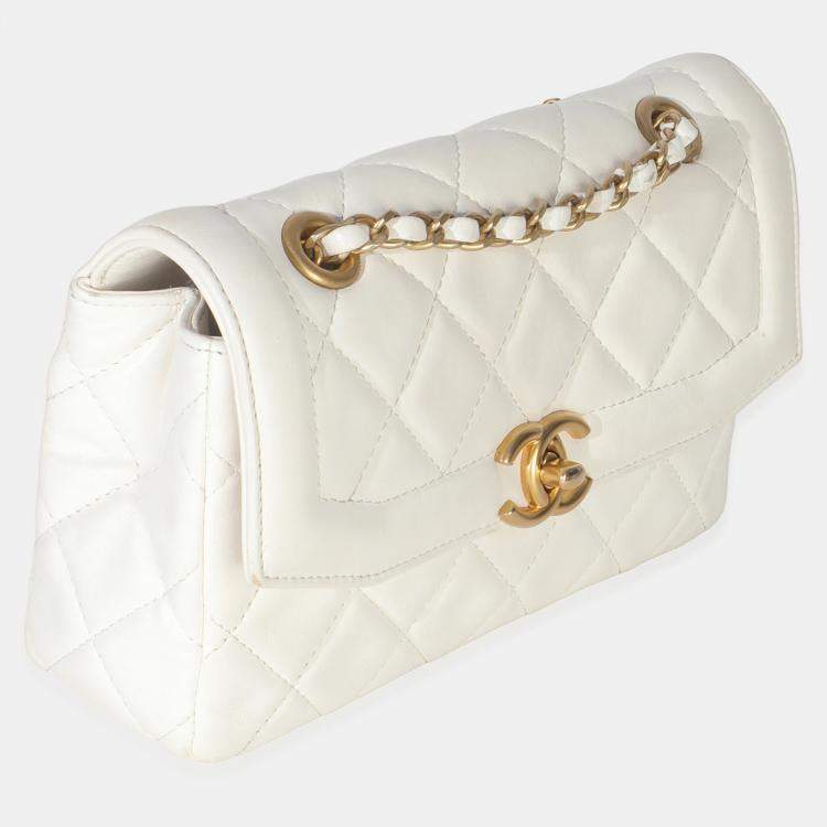 Pre Owned Chanel White Quilted Lambskin Small CC Flap Bag