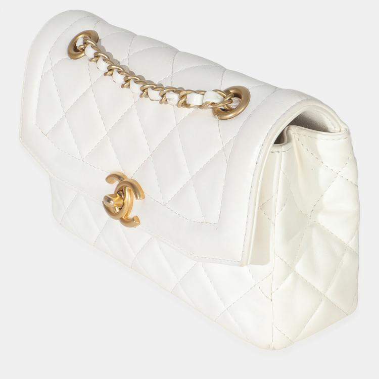 Pre Owned Chanel White Quilted Lambskin Small CC Flap Bag