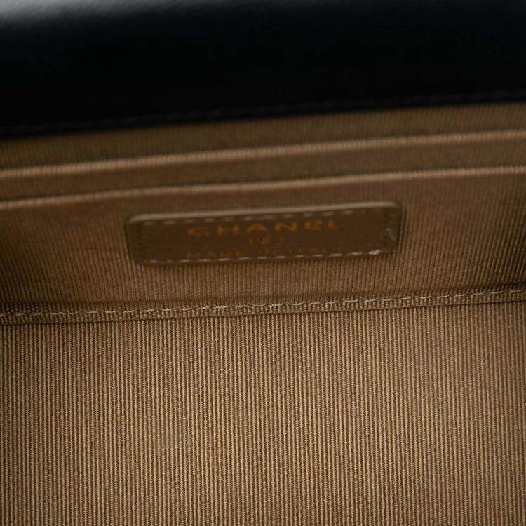 Pre Owned Chanel Black Mini Goatskin Chic Pearls Clutch On Chain