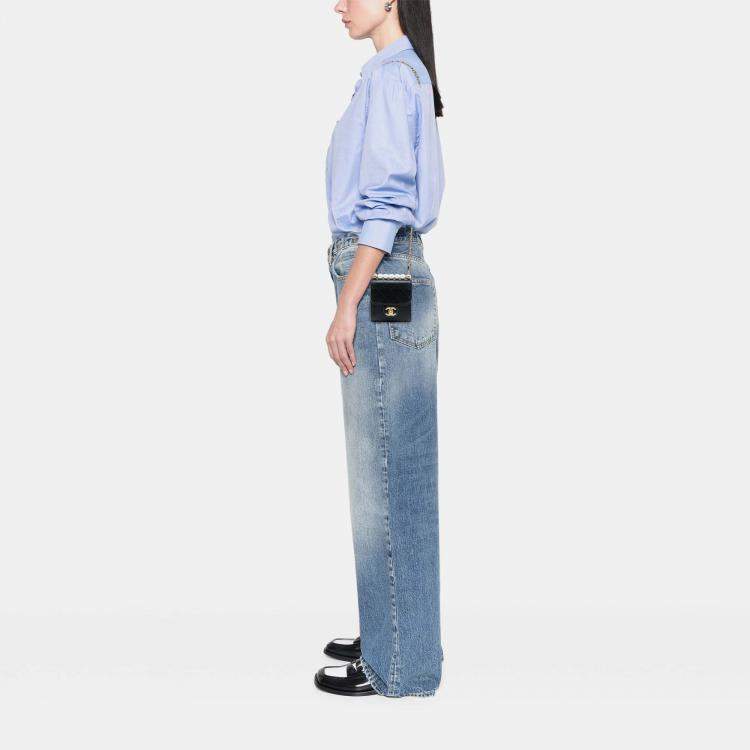 Pre Owned Chanel Black Mini Goatskin Chic Pearls Clutch On Chain