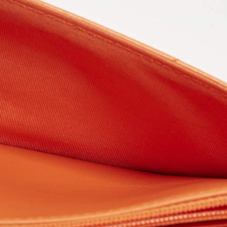 Pre Owned Chanel 19 Orange Quilted Leather Wallet On Chain