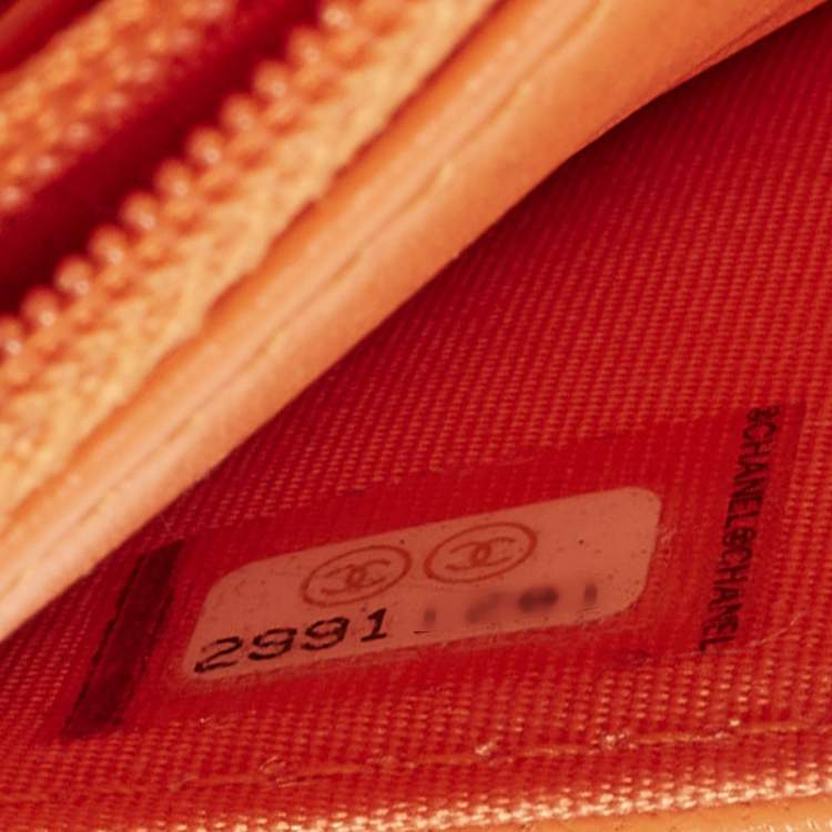 Pre Owned Chanel 19 Orange Quilted Leather Wallet On Chain