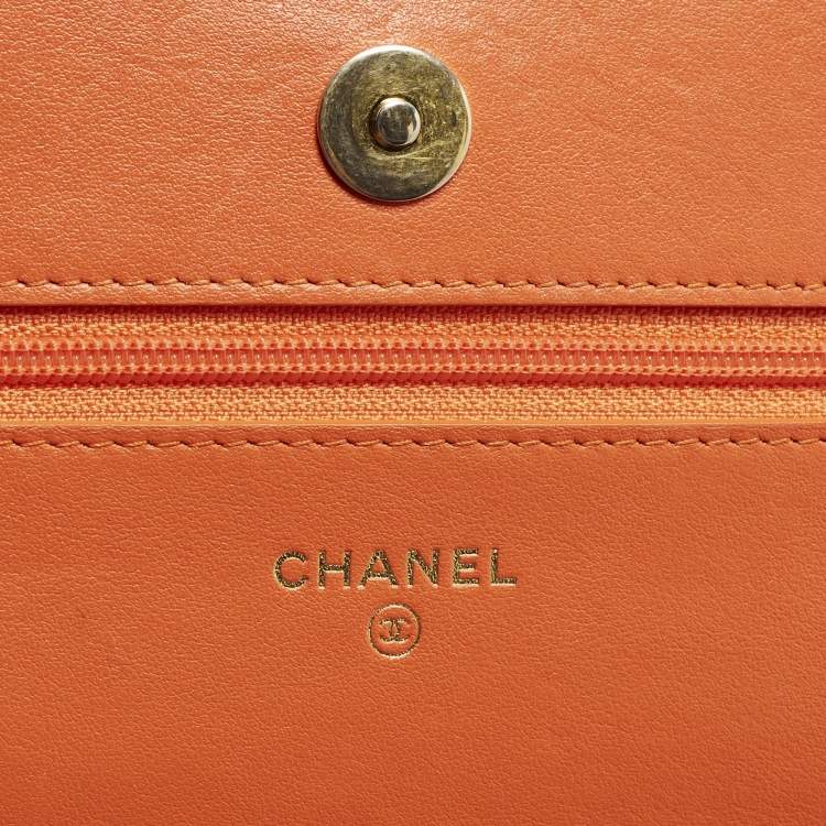 Pre Owned Chanel 19 Orange Quilted Leather Wallet On Chain
