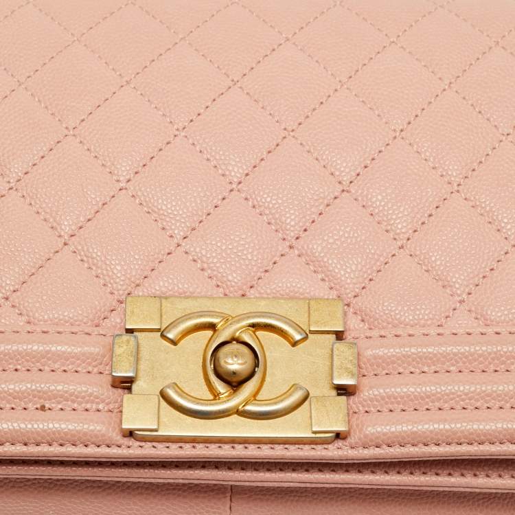مملوكة مسبقًا Chanel Boy Medium Pink Quilted Caviar Leather Flap Bag