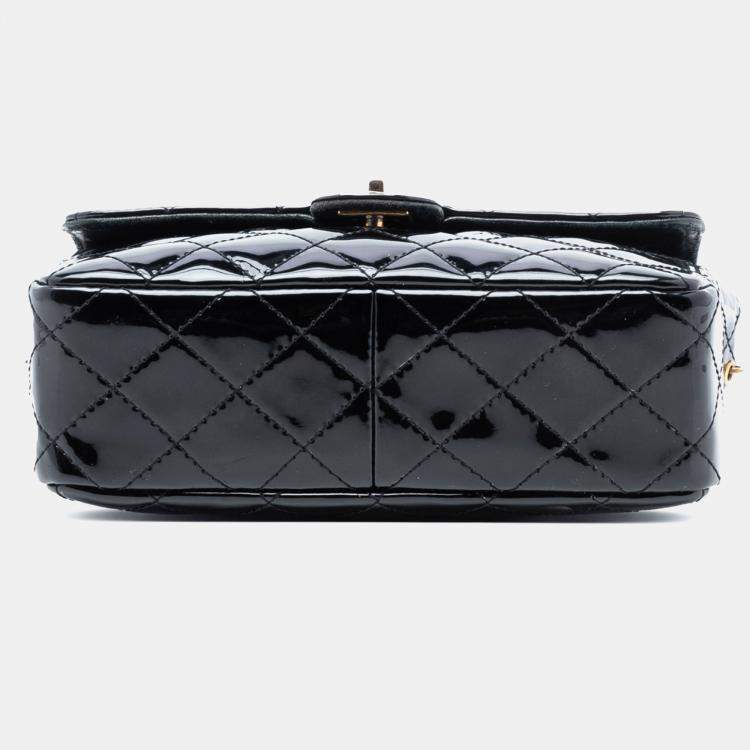 مملوكة مسبقًا Chanel Black CC Quilted Patent Straight Single Flap