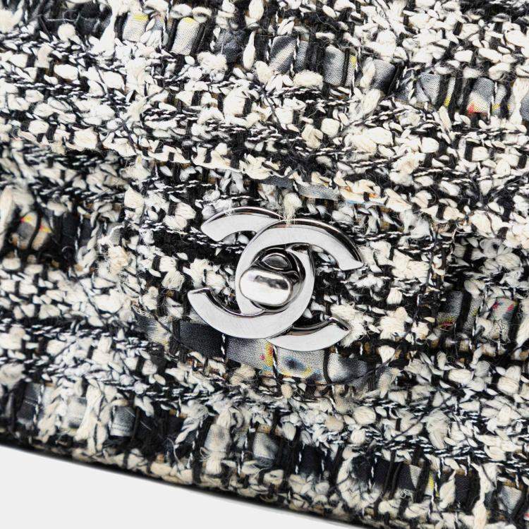Pre Owned Chanel Black White Medium Classic Tweed Double Flap