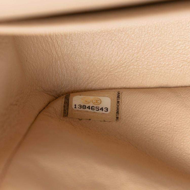 مملوكة مسبقًا Chanel Brown Medium Classic Lambskin Double Flap