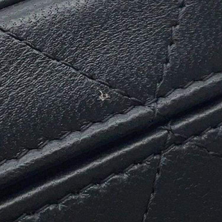 Pre Owned Chanel Black Mini CC Quilted Lambskin Vanity Case with Chain