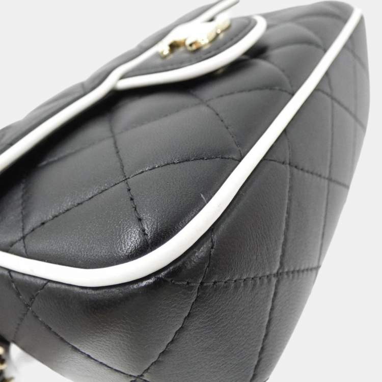 مملوكة مسبقًا Chanel Chain Clutch